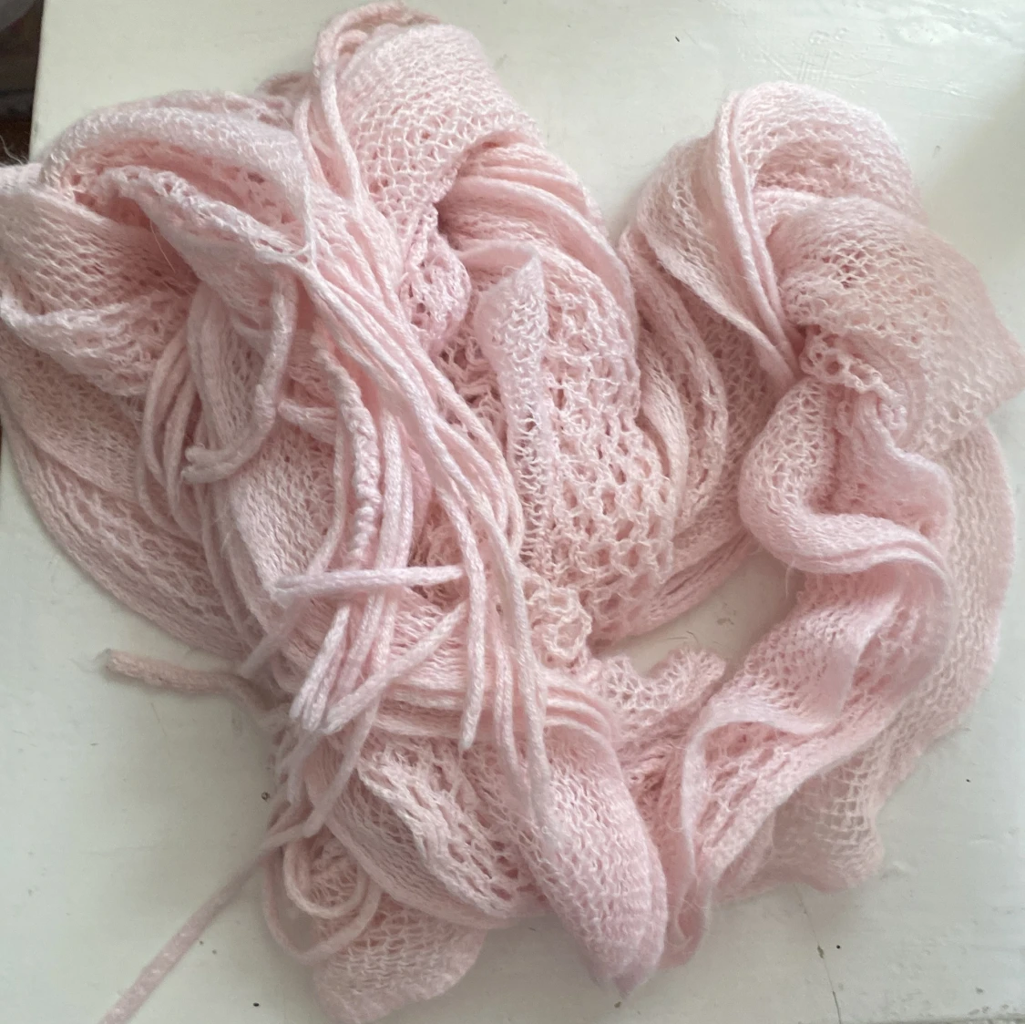 Rosa stickad halsduk - 90