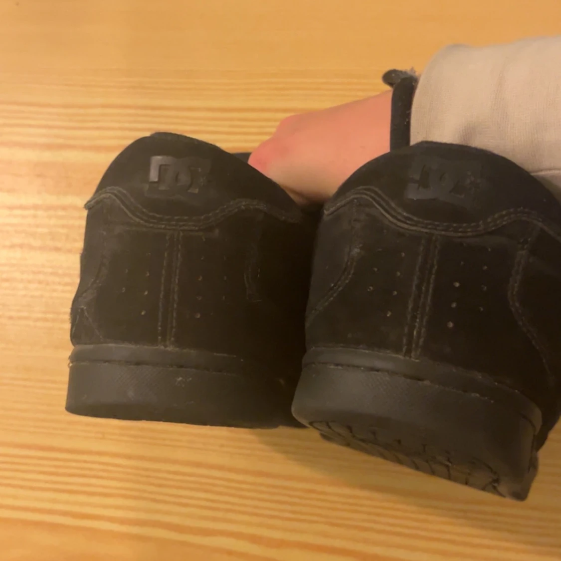 Svarta sneakers från DC - 90