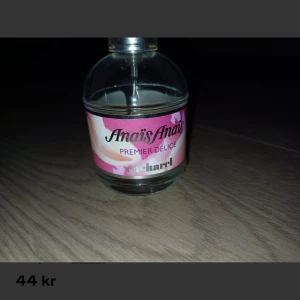 Anais anais cacharel parfym flaska 50ml - Se bild för kvarstående mängd