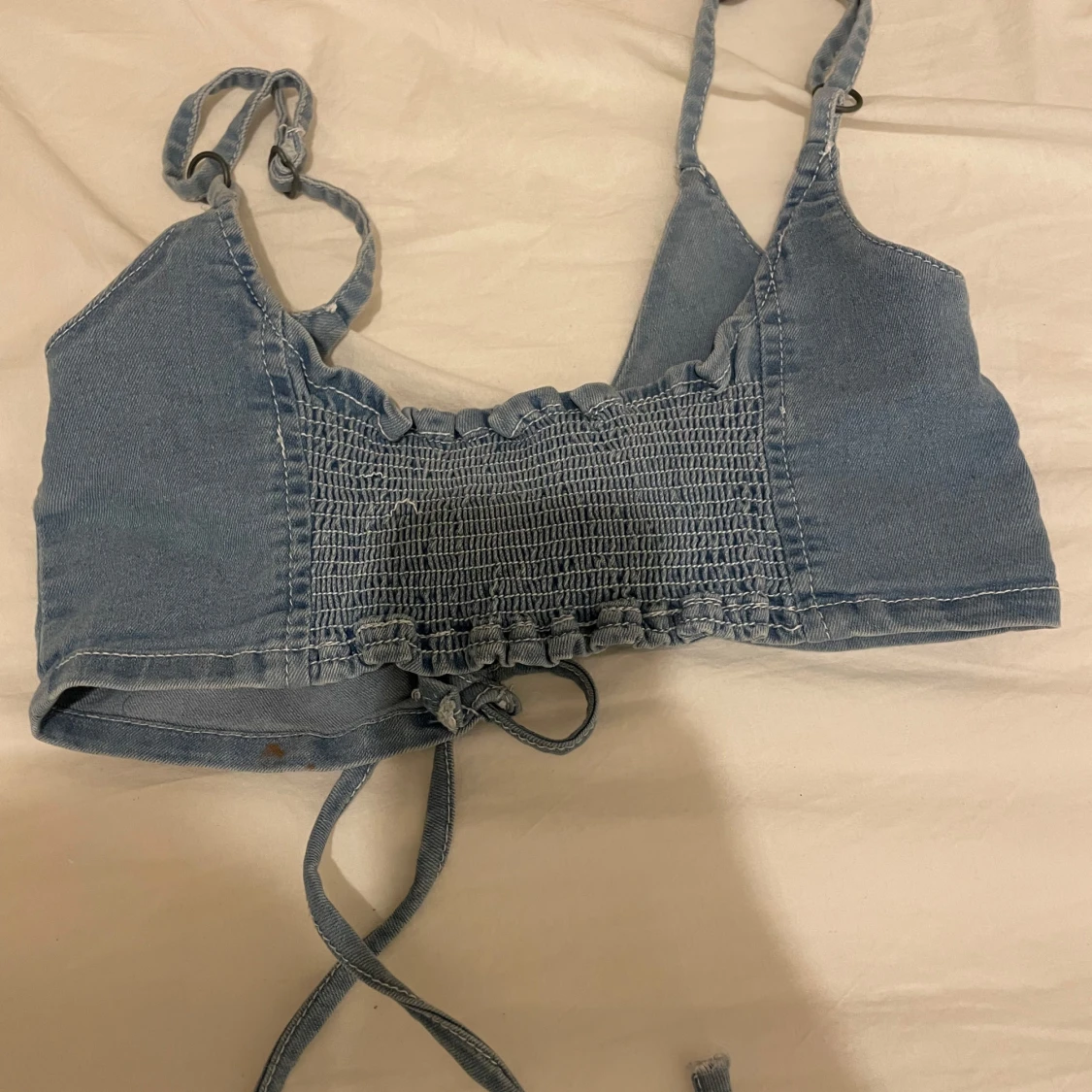 Blå jeanslinnetopp med knytning - 91