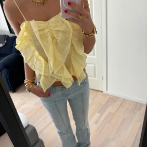 Topp hm - Jättefin topp från hm i storlek s. Använd ca 3 ggr.❤️❤️