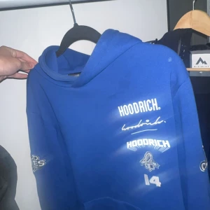 Hoodrich hoodie - Säljer min hoodrich hoodie för den ej kommer till användning, nyskick. Tar emot byten.