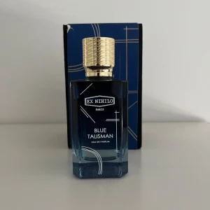 Blue talisman - Säljer nu min ex nihilo blue talisman som har runt 80ml av 100 kvar, allting medföljer, priset är ej hugget i sten