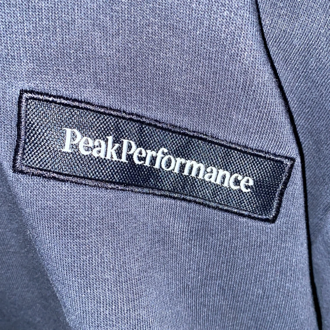 Peak performance  hoodie  - 90