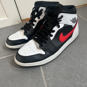 Nike Jordan stl 45,5 - Som nya, använda fåtal ggr 