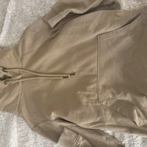 Hoodie - Hoodie i fint skick