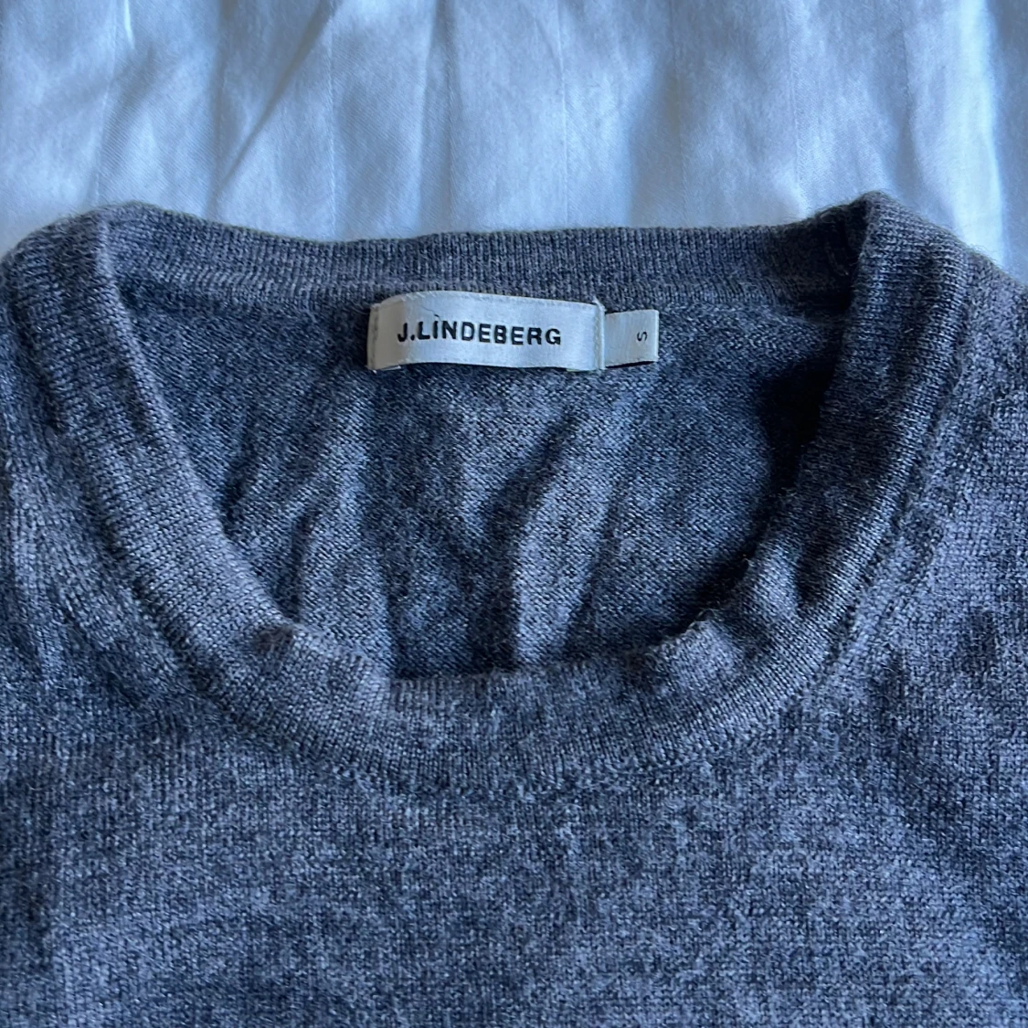 J.Lindberg merino ull tröja  - 37
