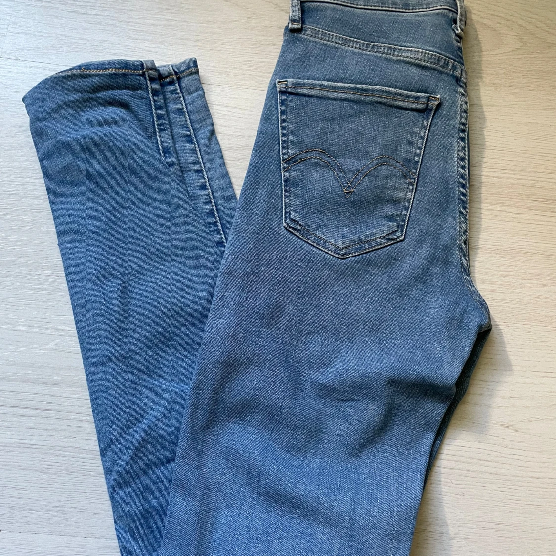 Levi’s jeans - 90