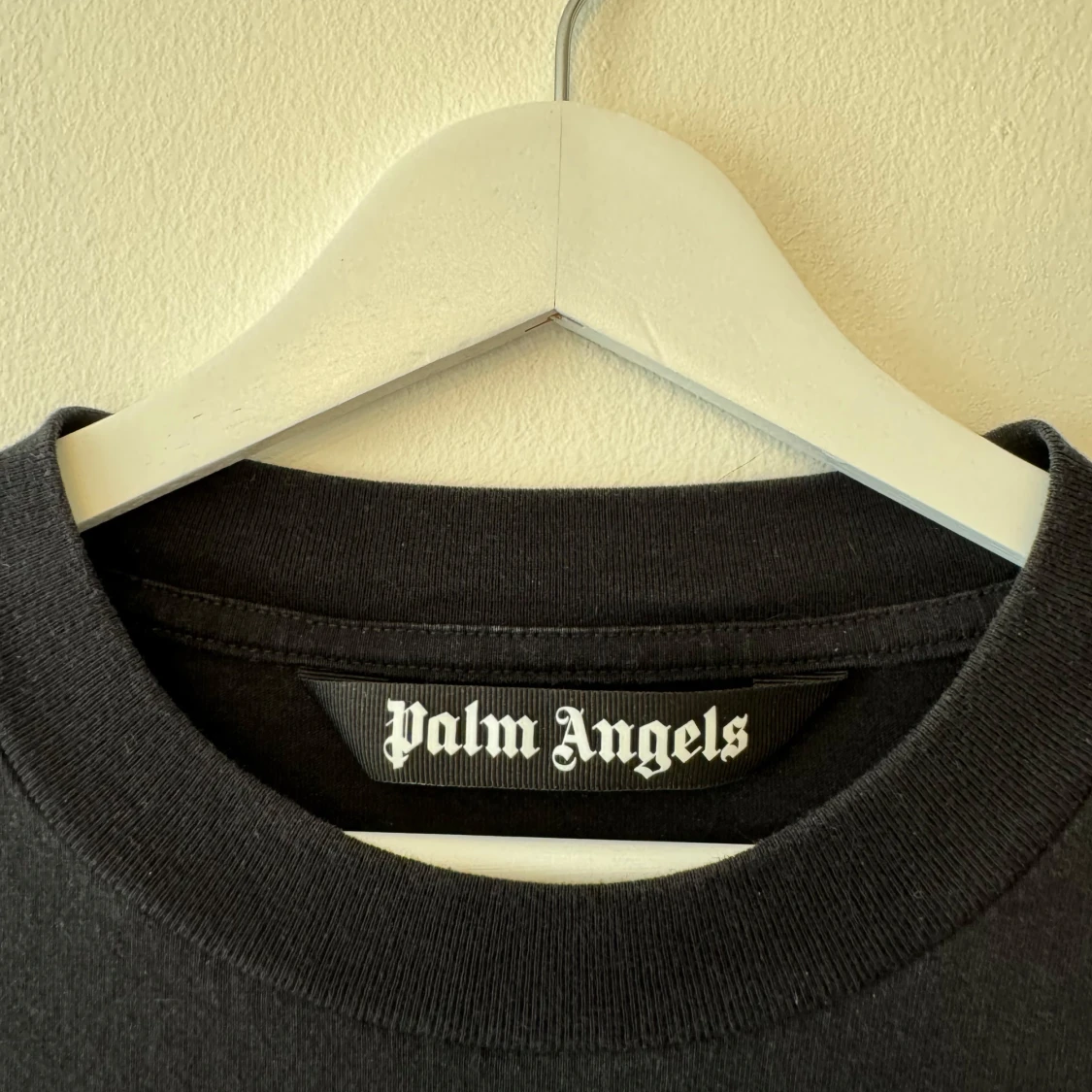 Svart t-shirt från Palm Angels med nallemotiv - 90