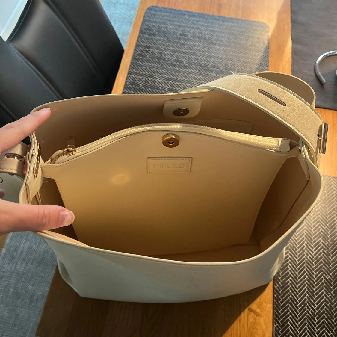 Väska från Pieces  - 93