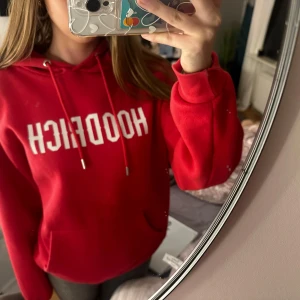 Hoodrich  - Säljer Hoodrich hoddie 