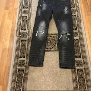 Supply and Demand - Bra skick, knappast använda