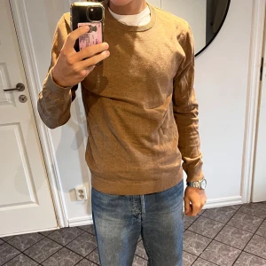 Stickad tröja  - Säljer min snygga stickade tröja från bläck i storlek S. Den är i nyskick och nypris är 599kr. Kom gärna med prisförslag!