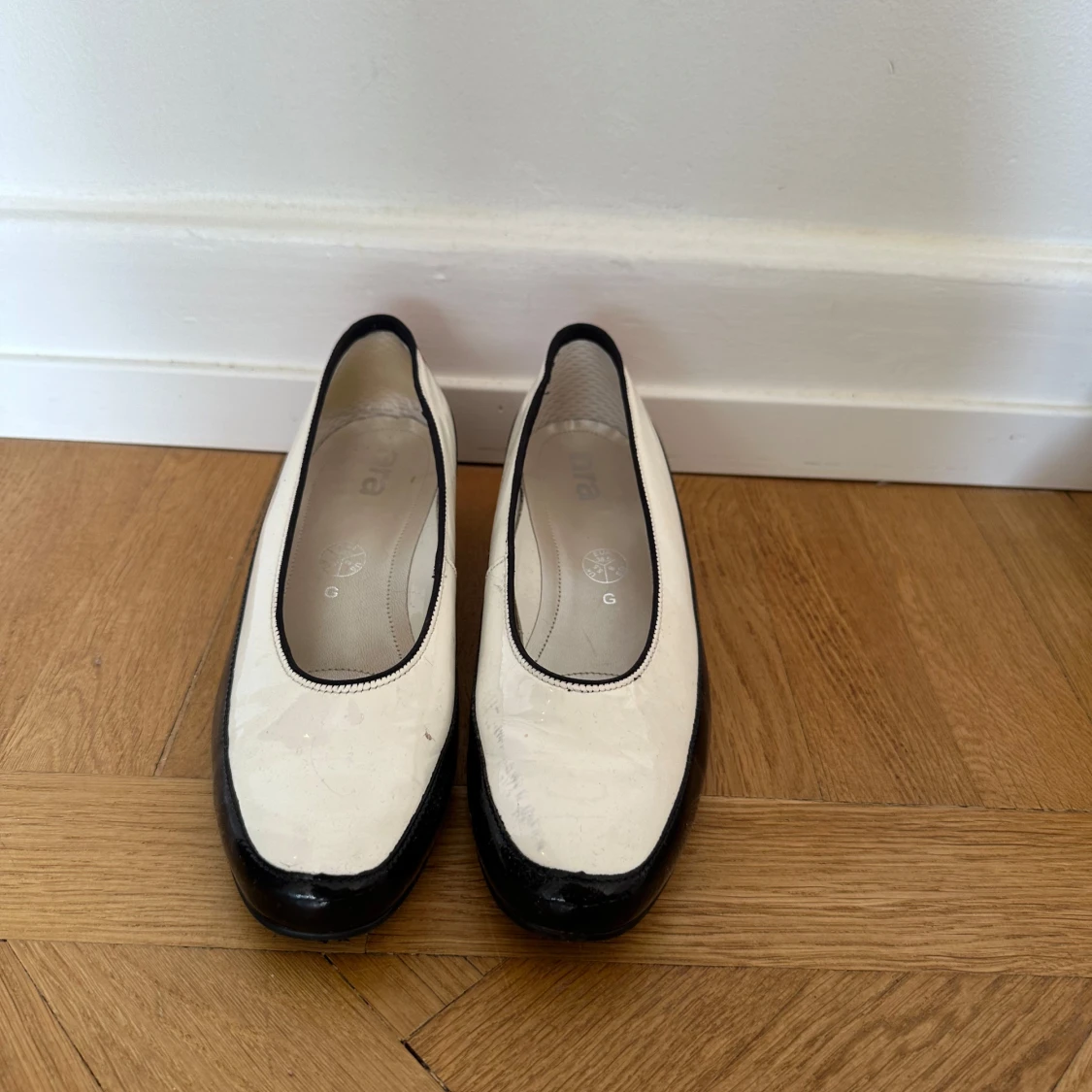 Ara ballerinaskor med kilklack - 92