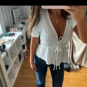 Gina topp! 🤍🤍 - Jätte fin blus från ginatricot säljer pga kommer ej till andvändning! 🤍🤍