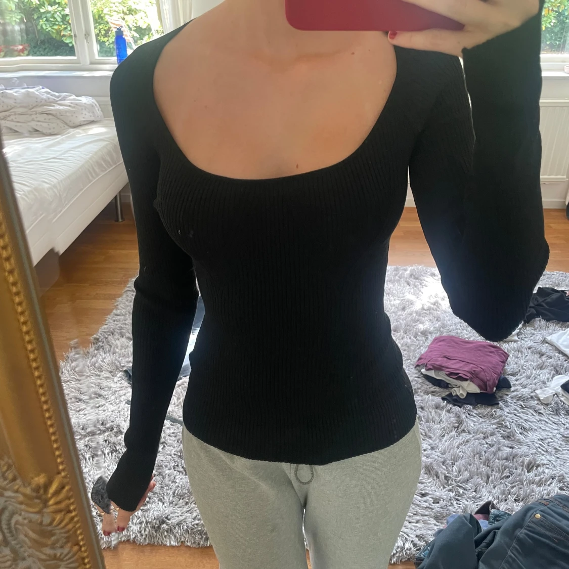 Svart ribbad tröja - 91