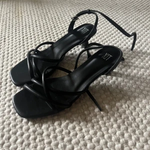 Svarta klackar  - Svarta klackar från XIT strl 41. Fint skick. 