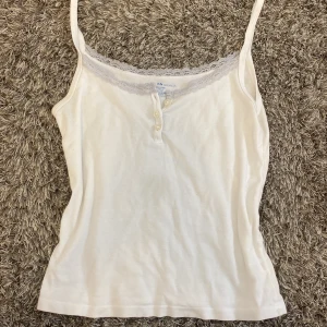 Brandy Melville topp - Jätte söt top som tyvär inte kommer till användning 