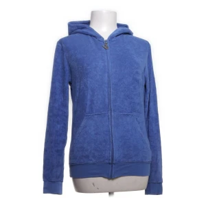 Sugarfree tröja  - Jätte söt zip up med rhinestones på ryggen, perfekt skick, köpt på Sellpy!