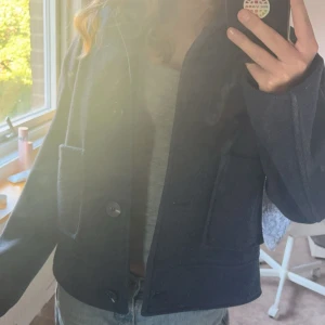 Gullig höst jacka❣️ - Gullig jacka från lager 157❣️ har inte kommit till användning så mycket❣️🍁