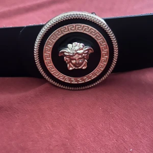 Versace läder bälte - Den är i bra skick