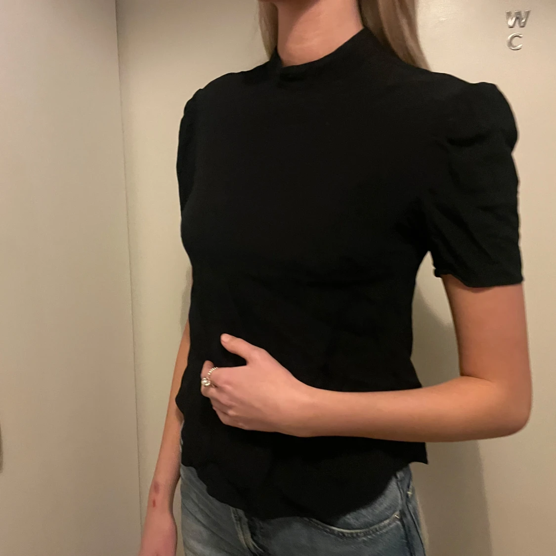 Svart kortärmad topp - 90