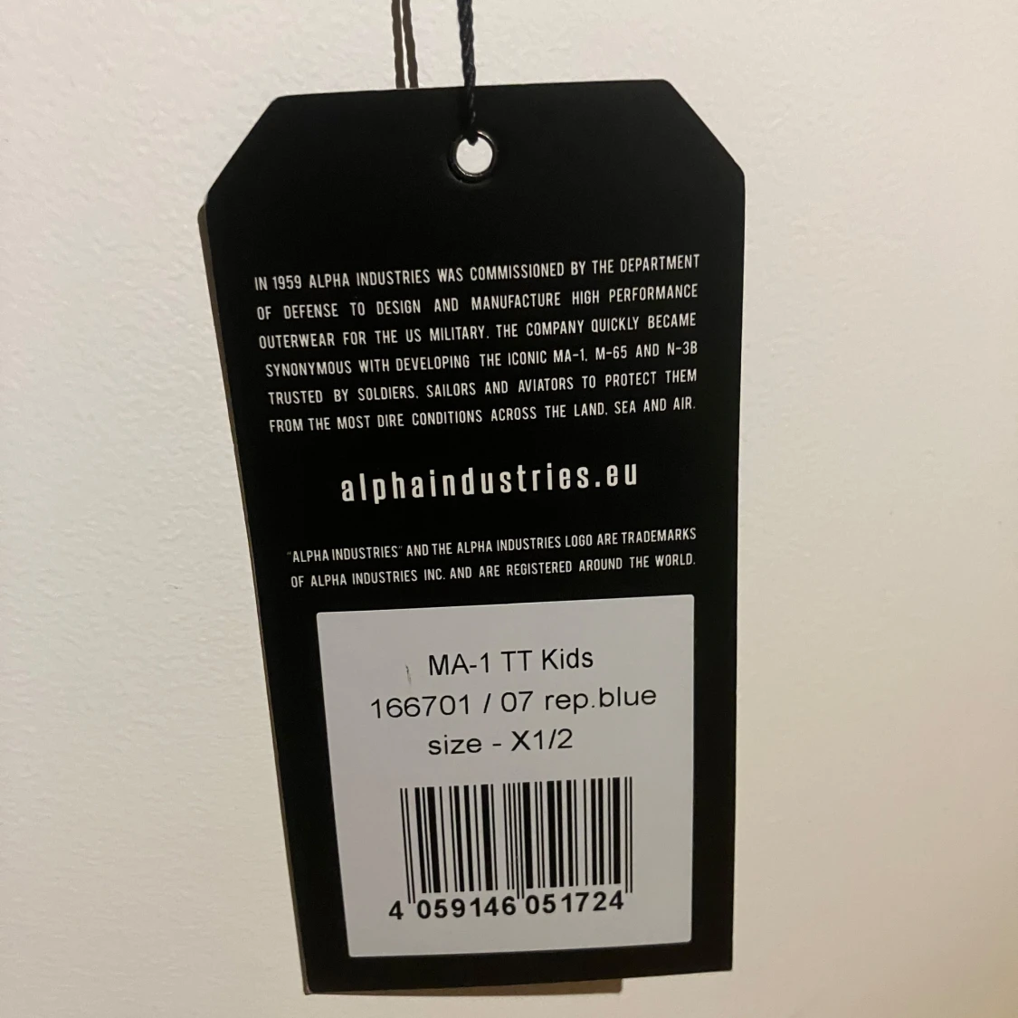 Blå bomberjacka från Alpha Industries - 92