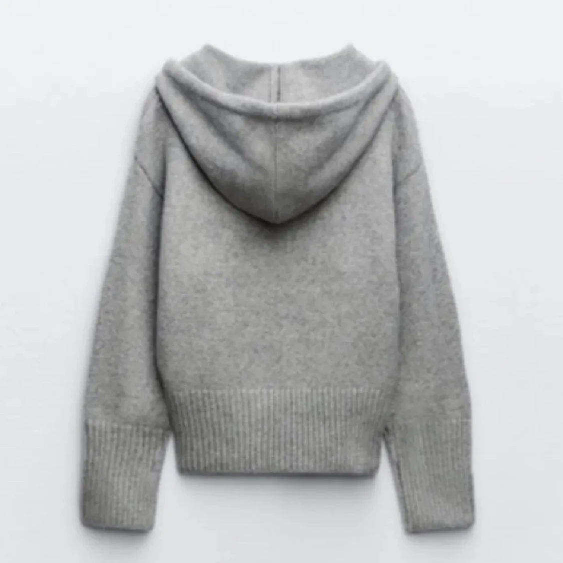 Grå stickad Zara hoodie - 90
