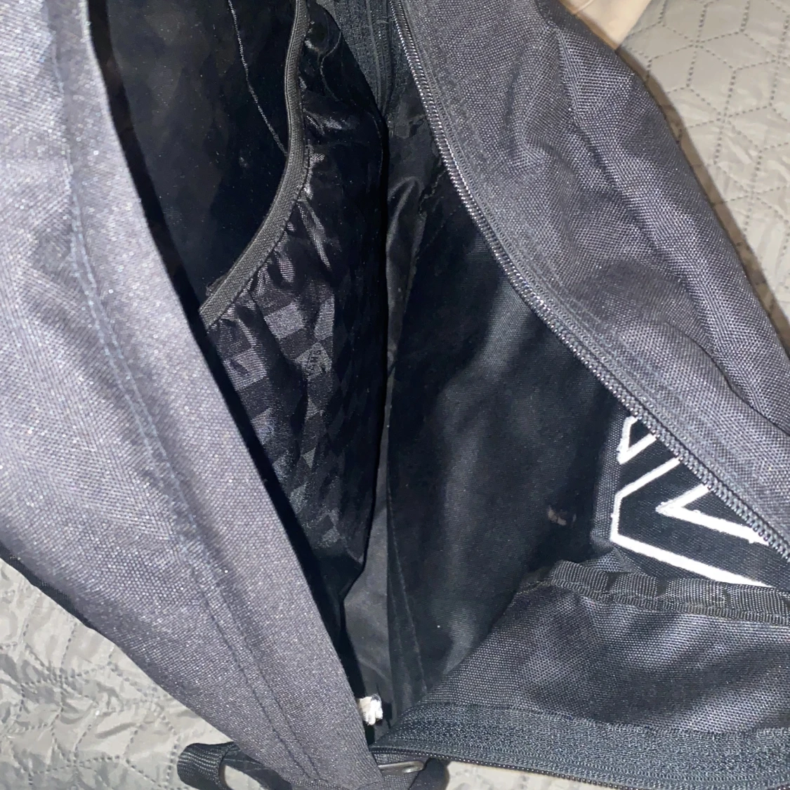 Svart ryggsäck från Vans - 2