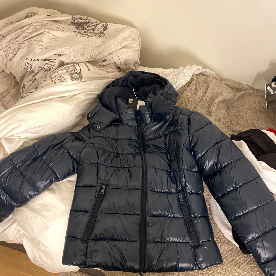 Blå pufferjacka från Lager157 - 91