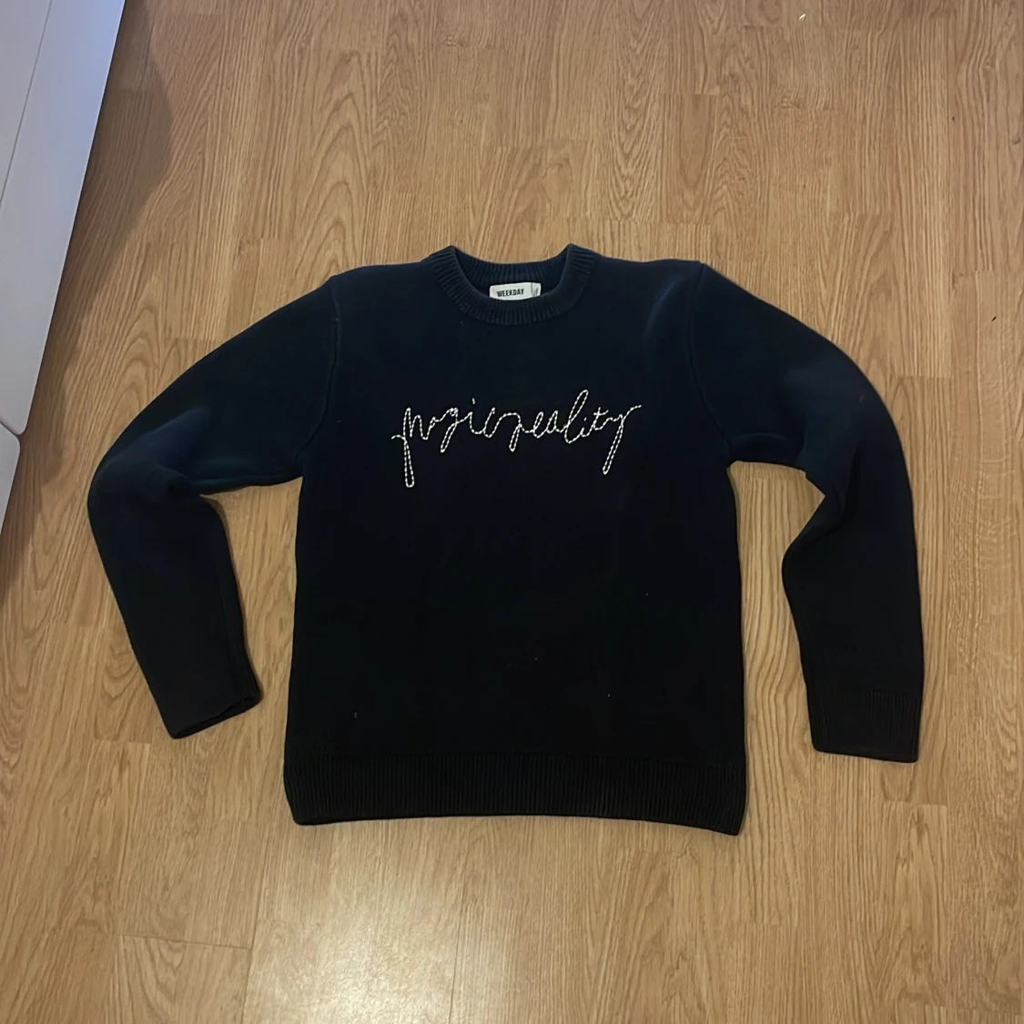 Svart tröja från Weekday