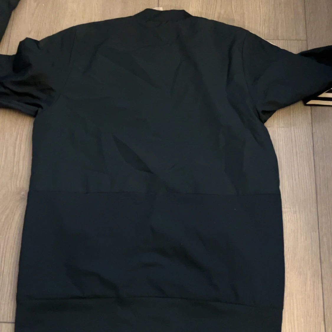 Svart träningsjacka från Adidas - 90