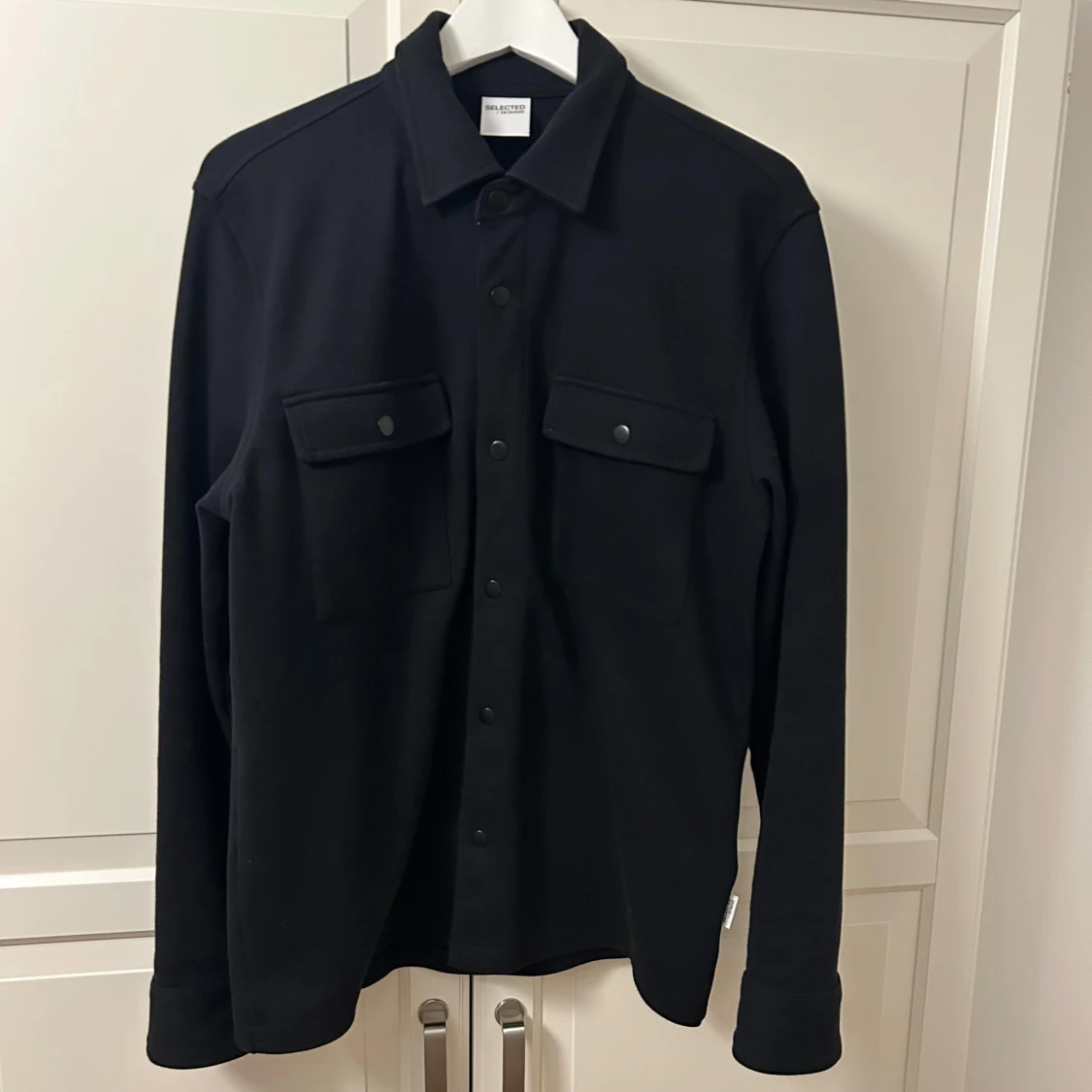Svart overshirt 