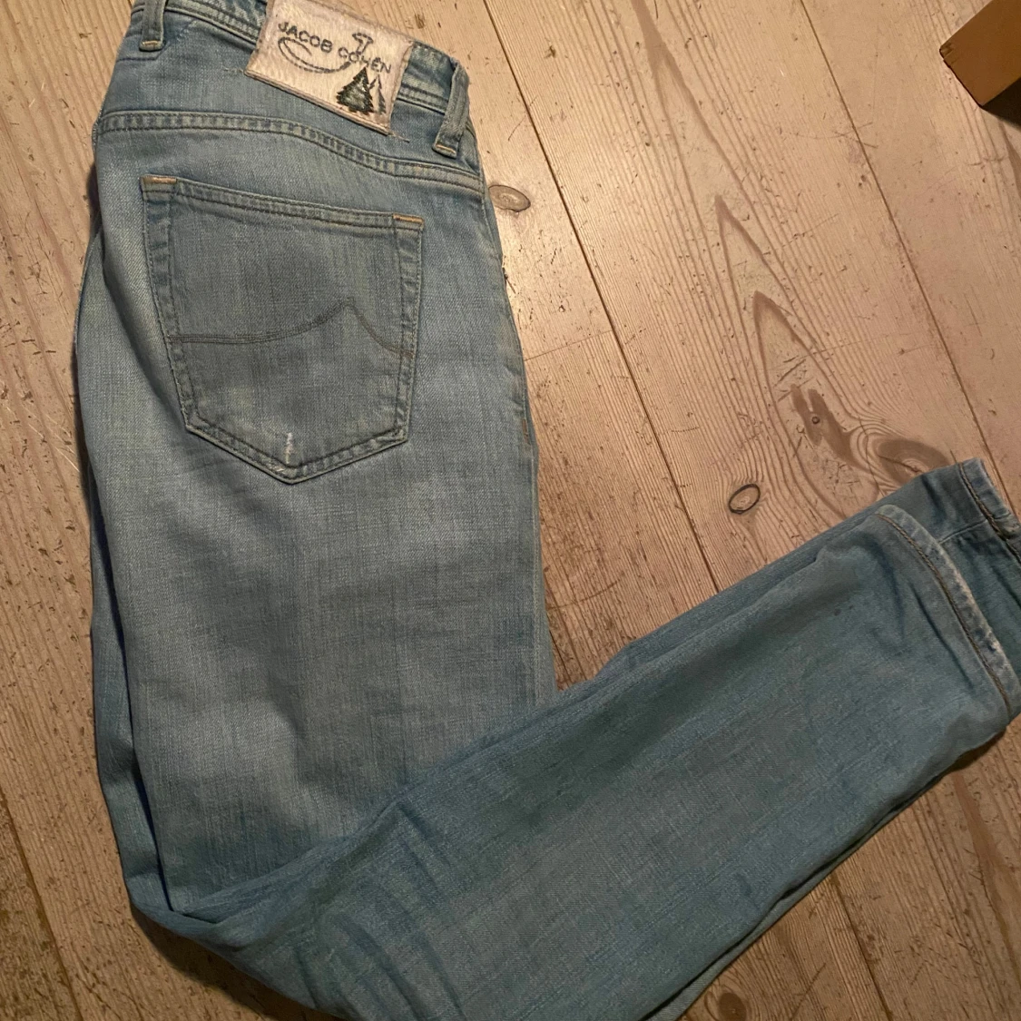 Ljusblå slim fit 622 Jacob Cohen Jeans