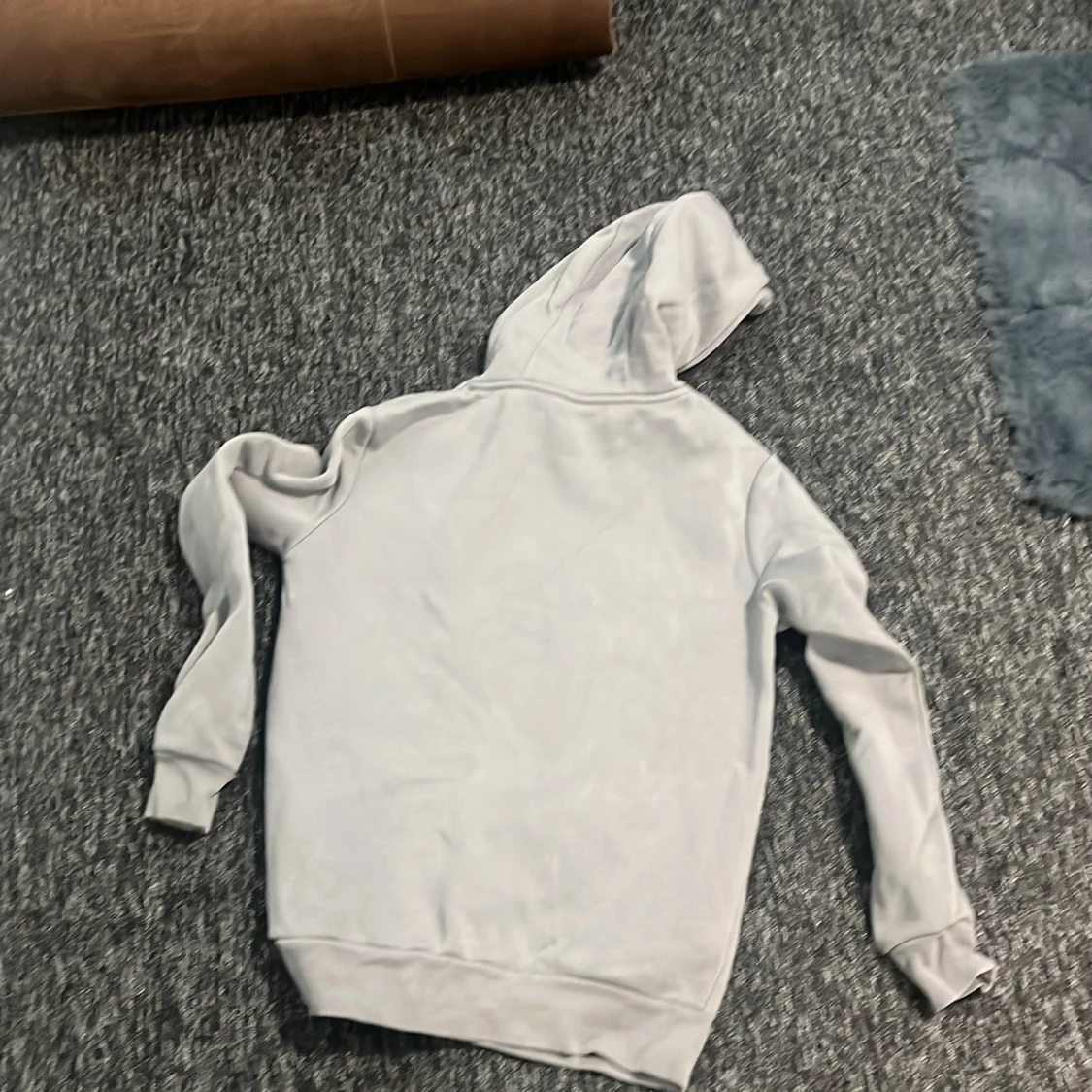 Grå hoodie från Hoodrich - 91