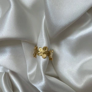 Elsa ring  - 45kr/st, rostfri och justerbar 🫶🏼