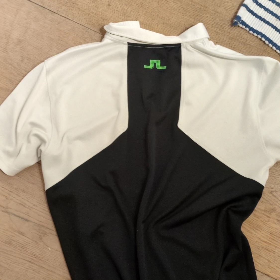 Vit och svart pikétröja från J.Lindeberg - 92