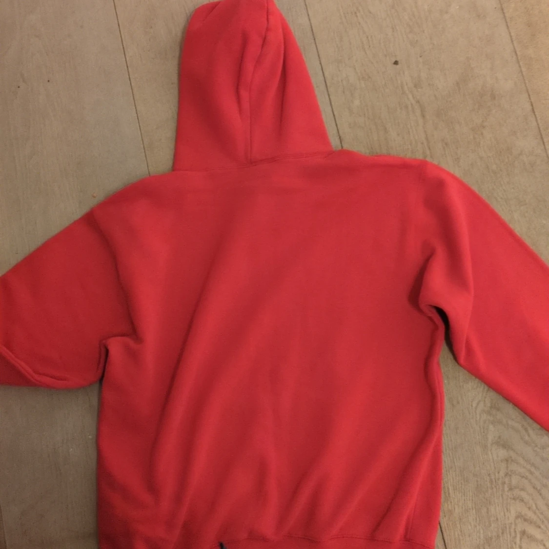 Röd hoodie "Lunds Nation"  - 92