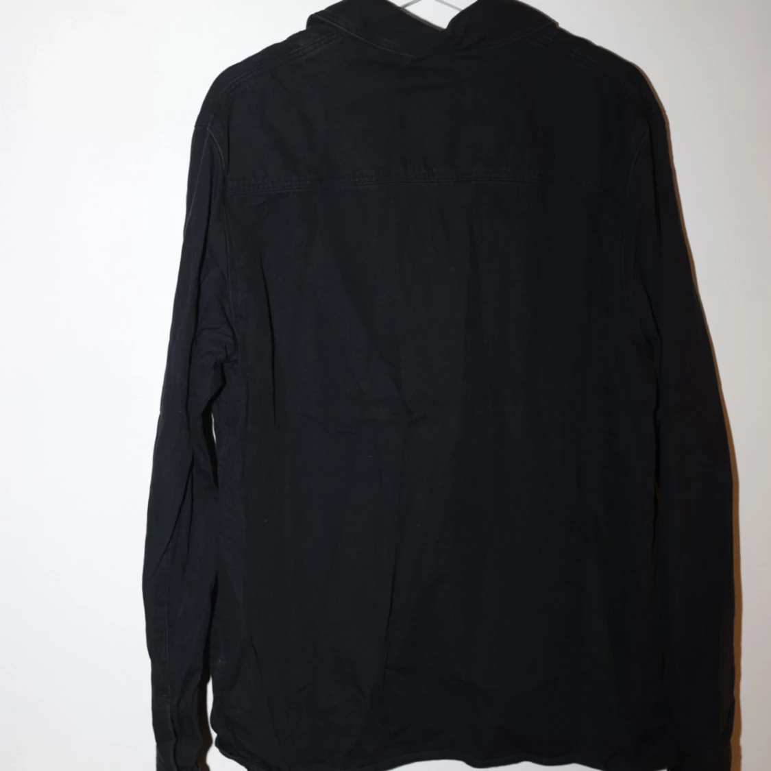 COS skjorta / tröja  - 90