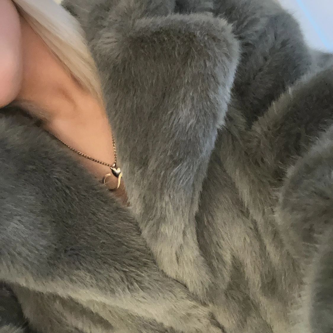 Grå pälsjacka - 90