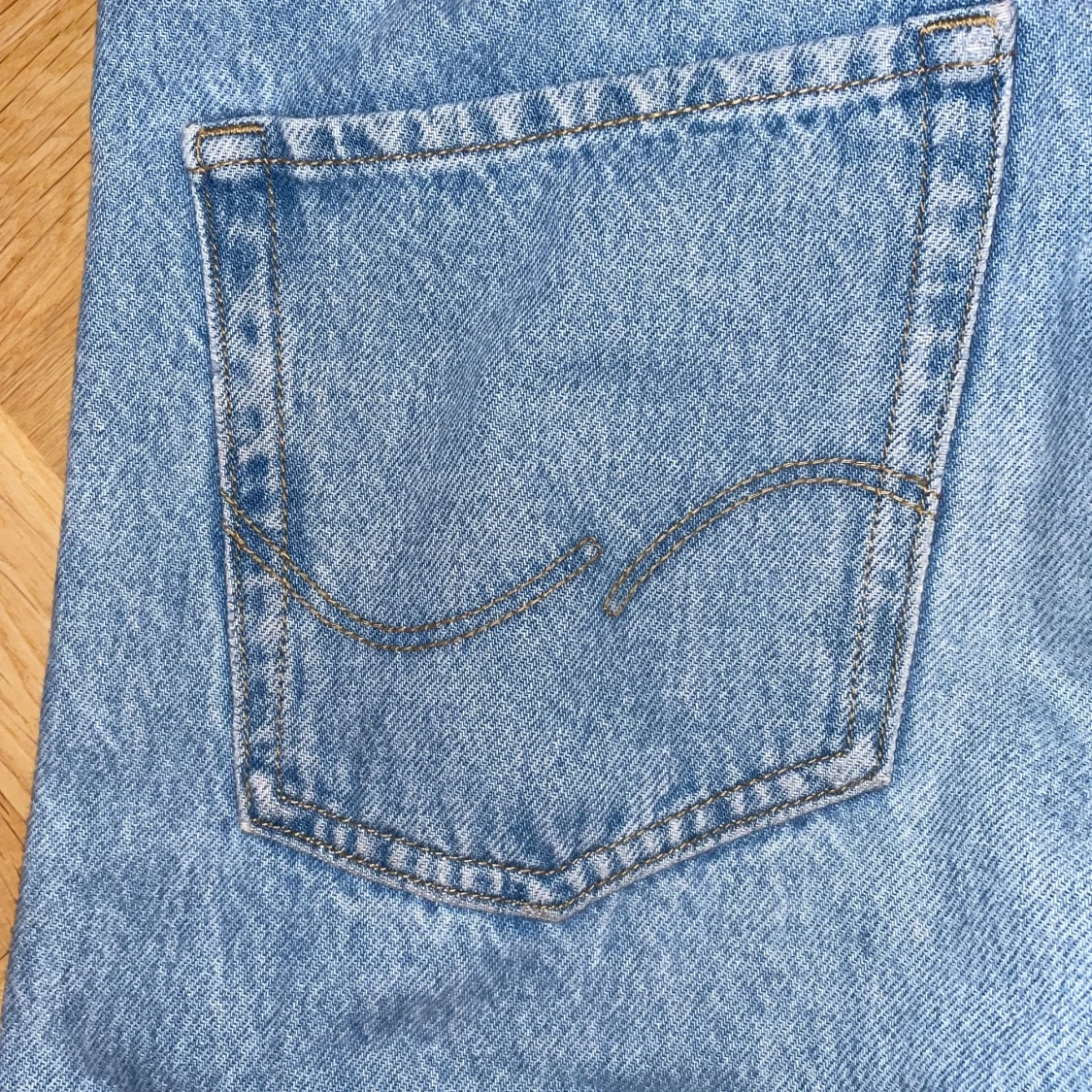 Blå jeans från Jack & Jones - 93