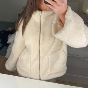 Teddyjacka - Använd en gång💘perfekt till hösten och våren