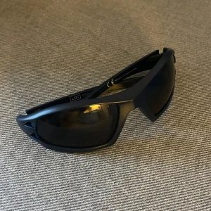 Solglasögon - Snabba brillor okänt märke