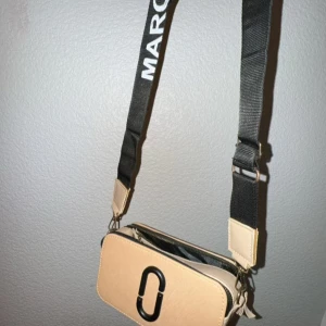 Jätte fin väska - Vet ej ifall äkta 