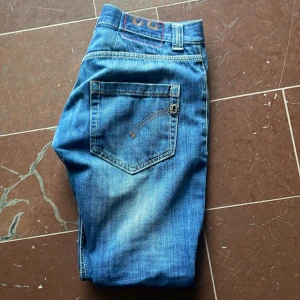 Dondup jeans - Riktigt feta dondup jeans i storlek 30, De är något korta så kom DM för mått eller andra frågor