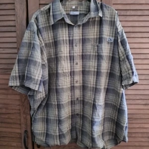 Extremt Oversized Skjorta  - Oversized grön rutig skjorta från Angelo Litrico. 4XL (49/50) i storlek. 100% bomull.