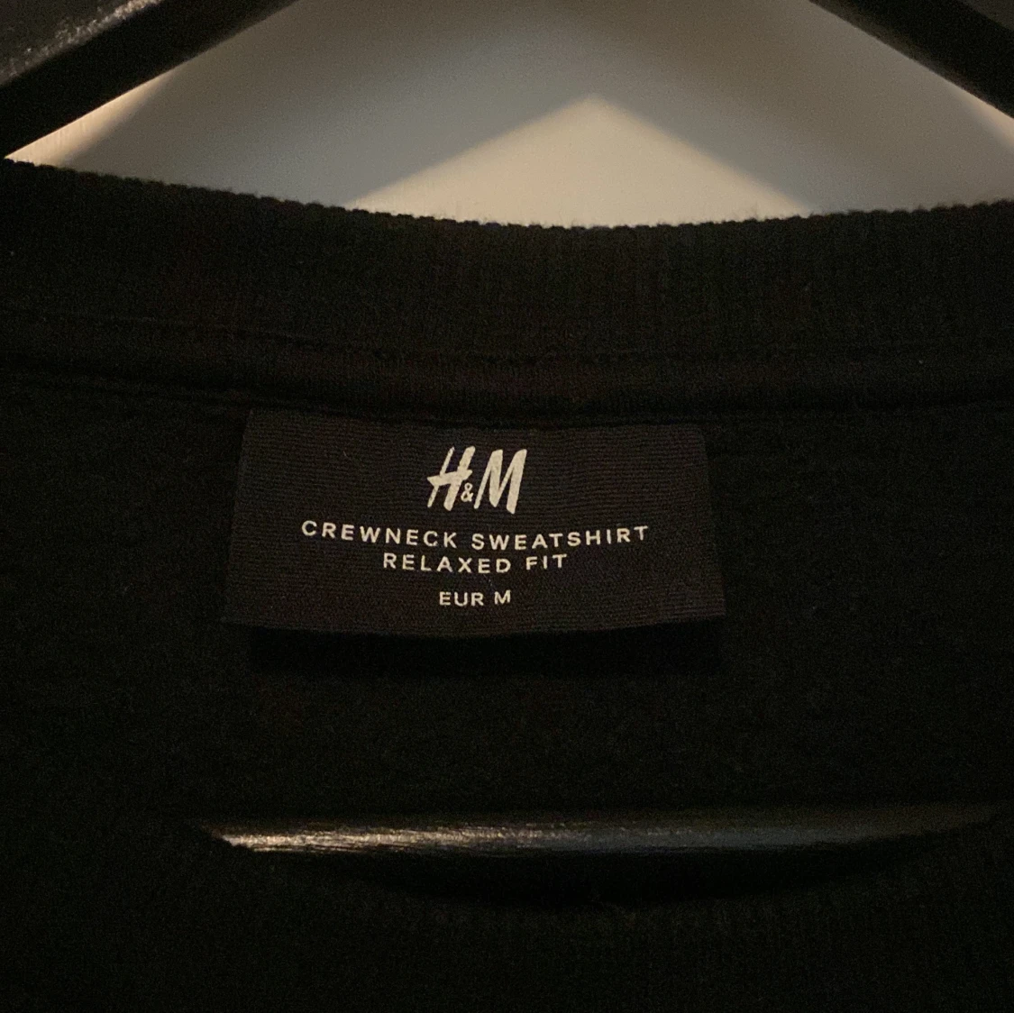 Svart sweatshirt från H&M - 91