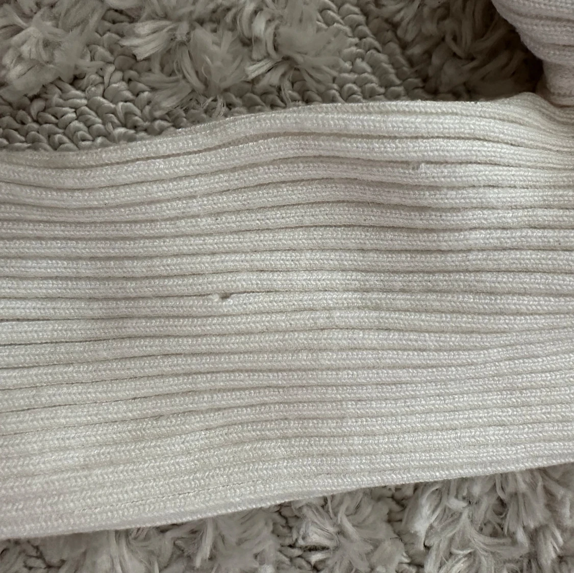 långärmad vit ribbad topp - 91