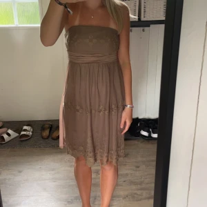 esprit klänning  - jättesnygg klänning aldrig använd med lapparna kvar🥰