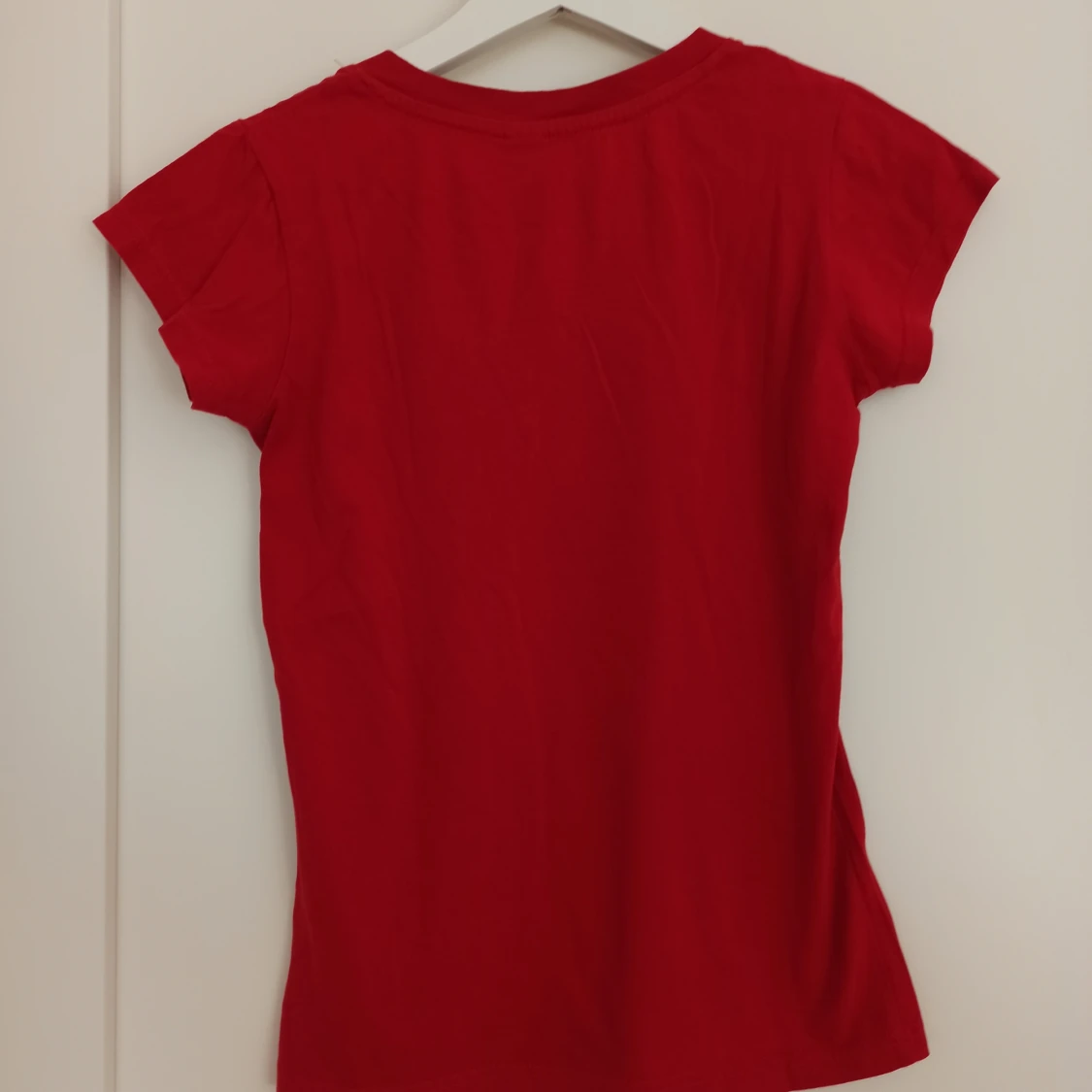 Röd t-shirt från Roly - 90